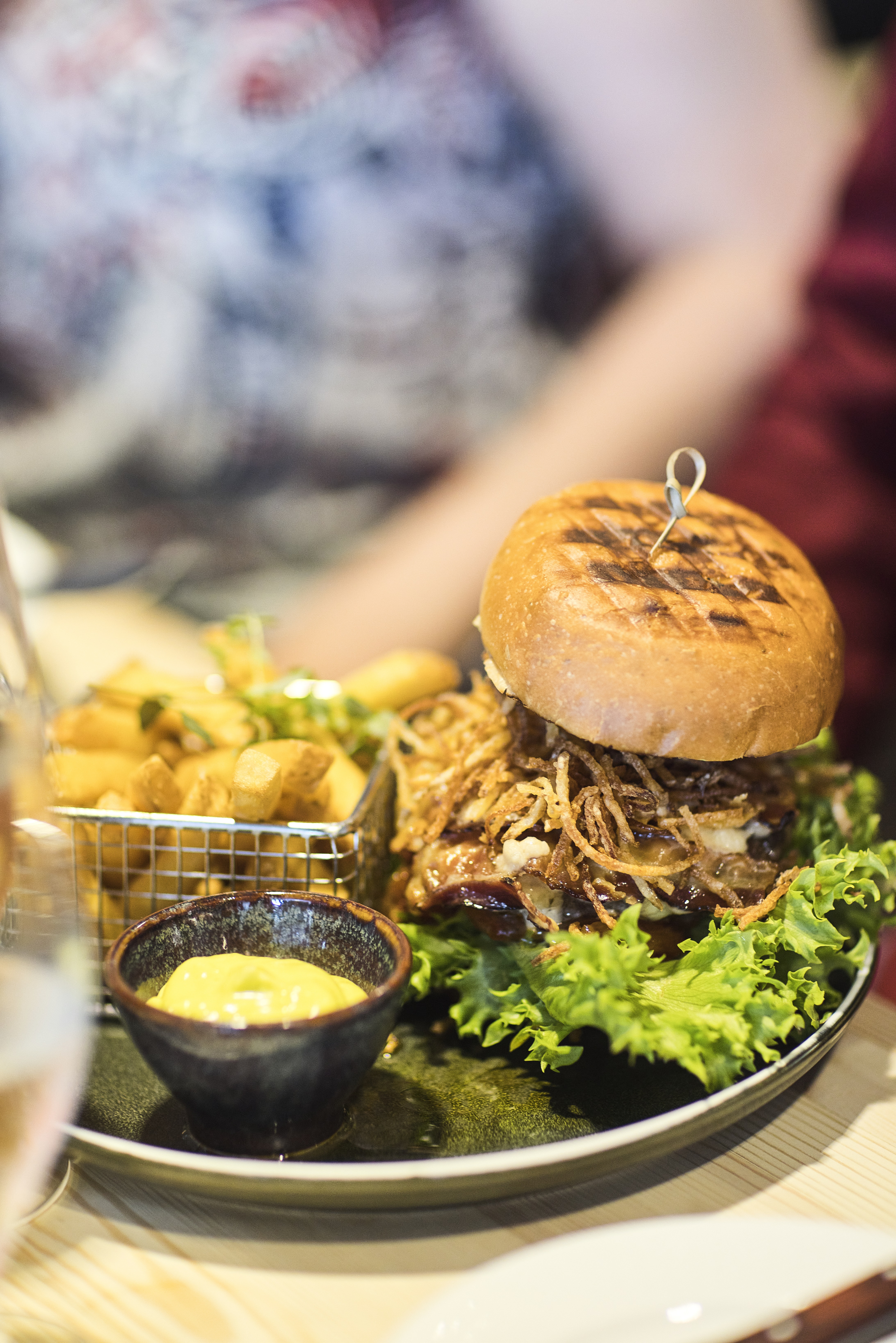 Frokost eller middag i Bistroen